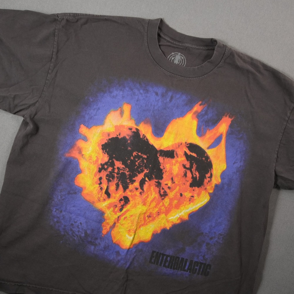 Kid Cudi Entergalactic Ignite The Love Men T-Shirt L 2022 Concert Burning Heart